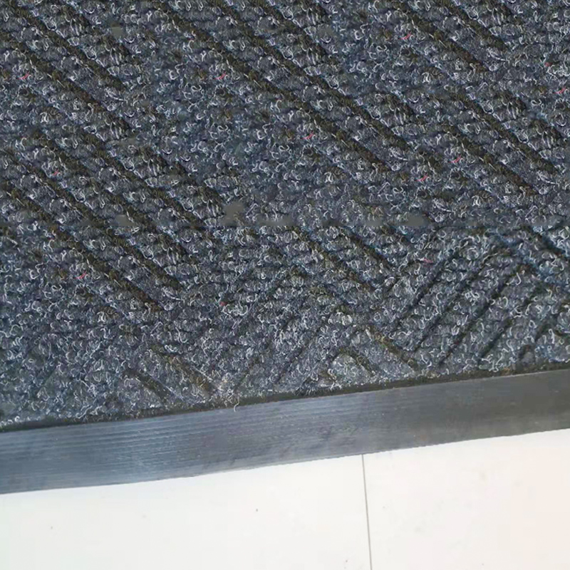 Rubber compound carpet